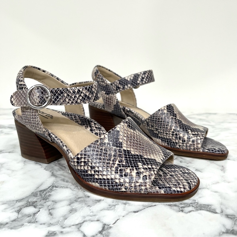 NWOT EARTH MURANO HAZE MULTI TAUPE SNAKESKIN BLOCK HEEL SANDALS 6.5